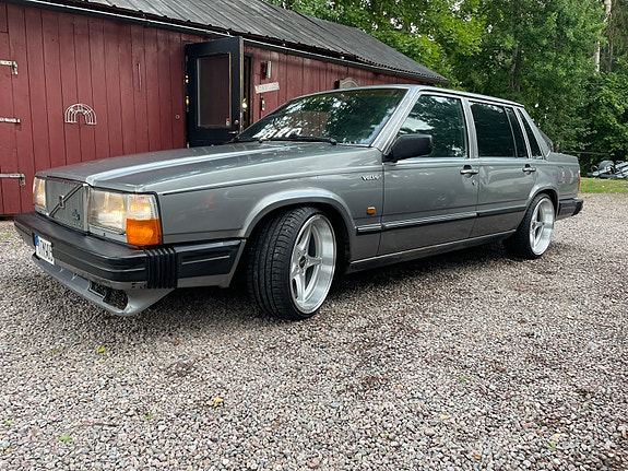 Volvo 740 11 of 11