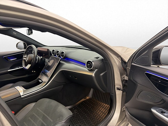 Mercedes-Benz C300 17 of 30