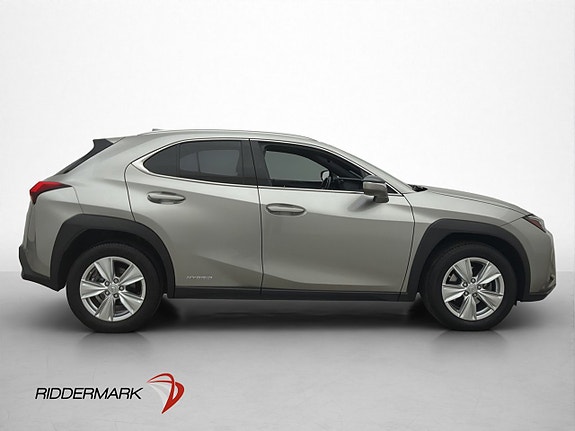 Lexus UX250h 9 of 29