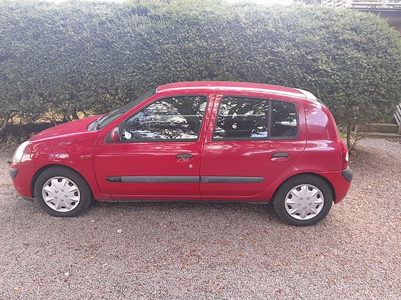 Renault Clio 2 of 2
