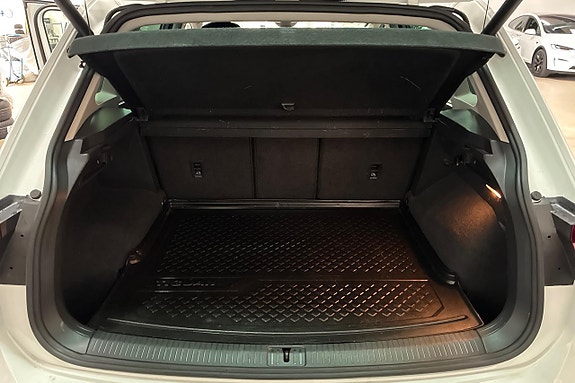 Volkswagen Tiguan 10 of 27