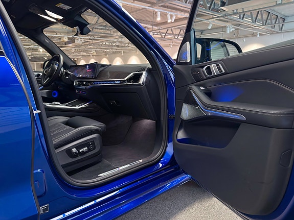 BMW X7 18 of 30