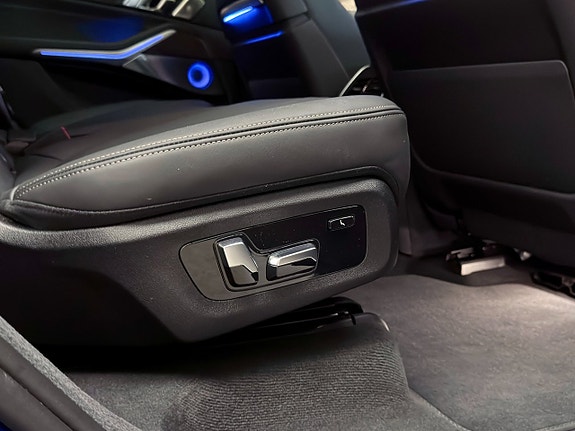 BMW X7 23 of 30
