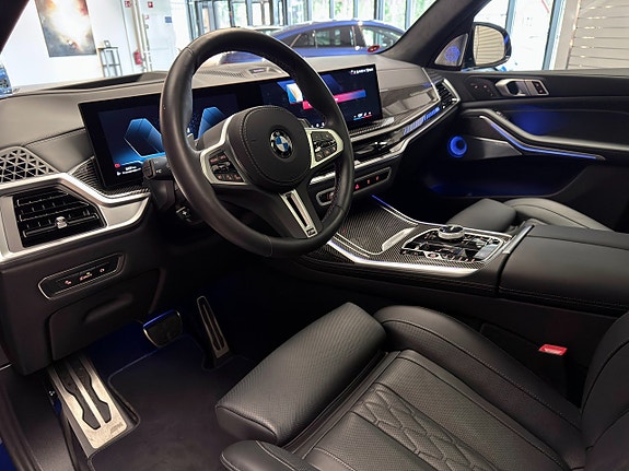 BMW X7 13 of 30