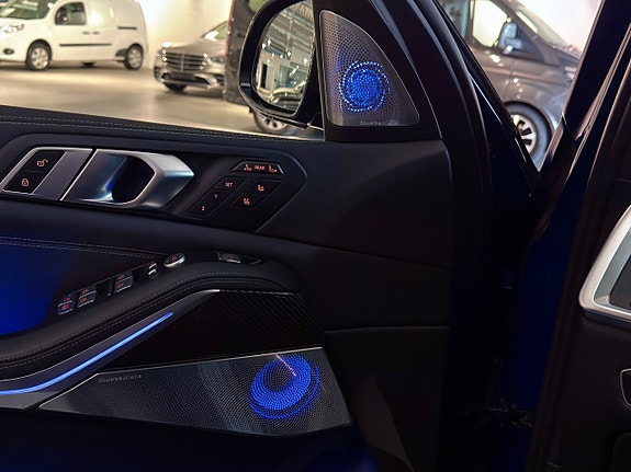 BMW X7 9 of 30