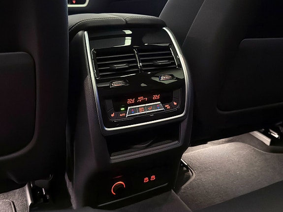 BMW X7 26 of 30