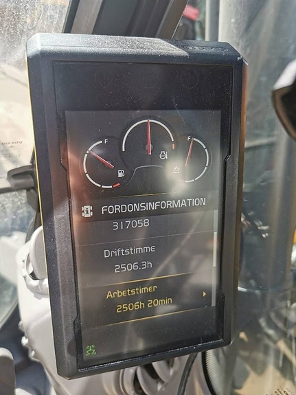 Volvo ECR 145 EL 6 of 8