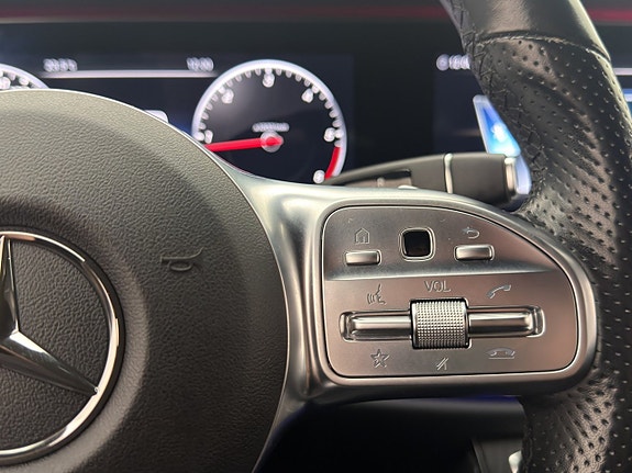 Mercedes-Benz E200 d 28 of 30