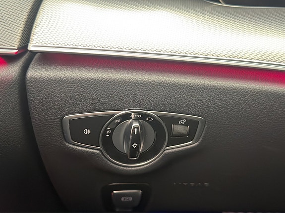 Mercedes-Benz E200 d 17 of 30