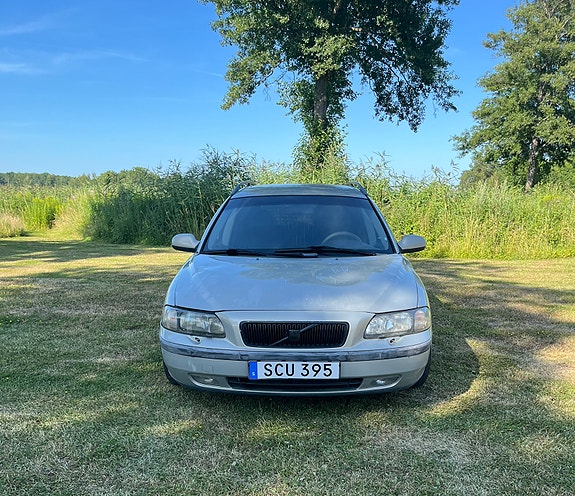 Volvo V70 5 of 11