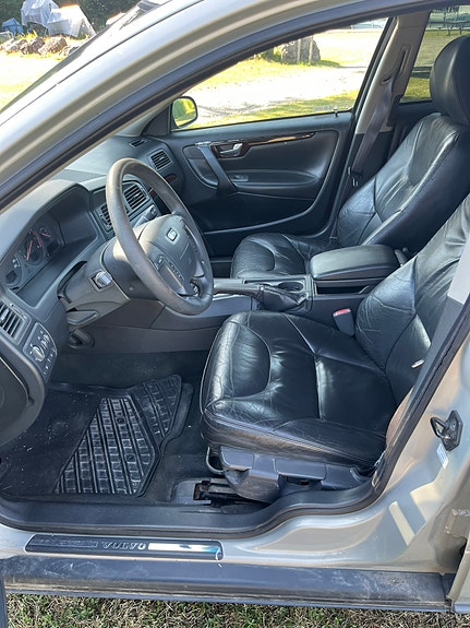 Volvo V70 11 of 11