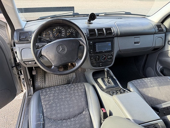 Mercedes-Benz M-Klass 8 of 16