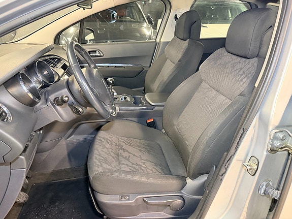 Peugeot 3008 14 of 15