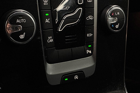 Volvo V40 24 of 28
