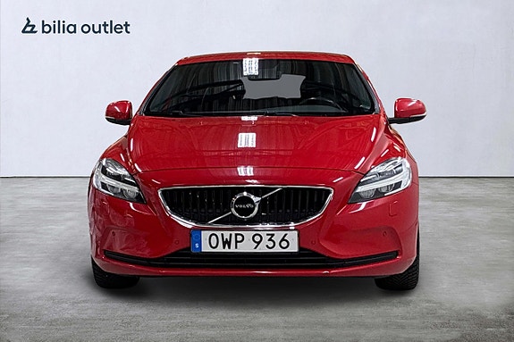 Volvo V40 3 of 28