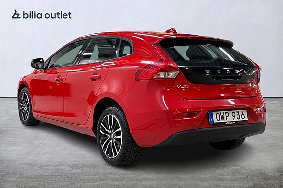 Volvo V40 8 of 28