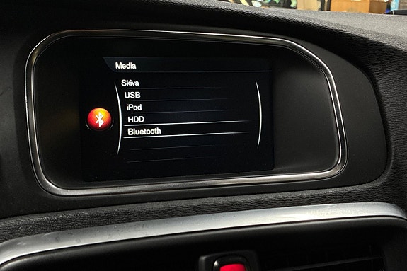 Volvo V40 20 of 28