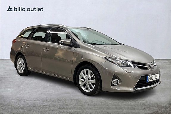 Toyota Auris 4 of 21