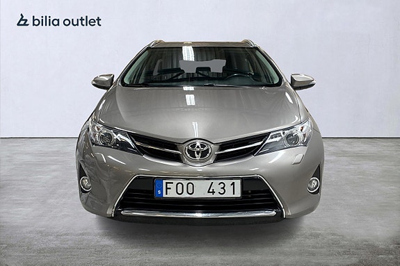 Toyota Auris 3 of 21