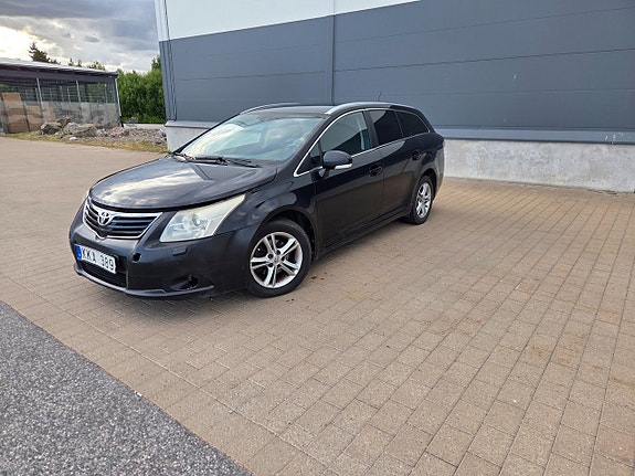 Toyota Avensis 11 of 11