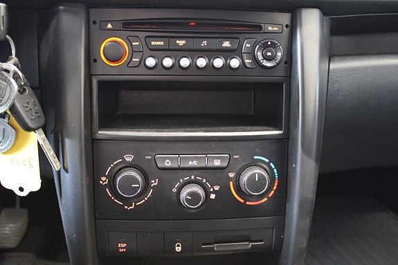 Peugeot 207 10 of 15