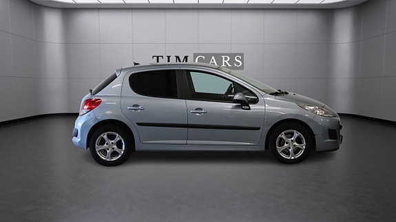 Peugeot 207 3 of 15
