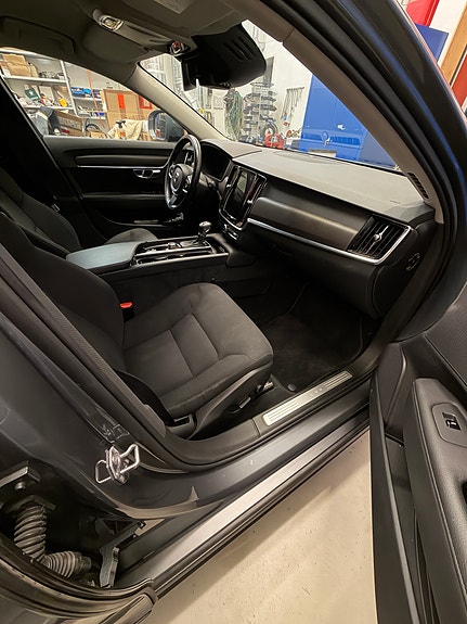 Volvo V90 Cross Country 7 of 8