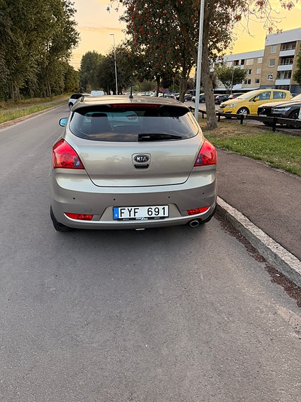 Kia ProCeed 4 of 7