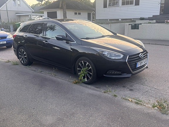 Hyundai i40 2 of 7