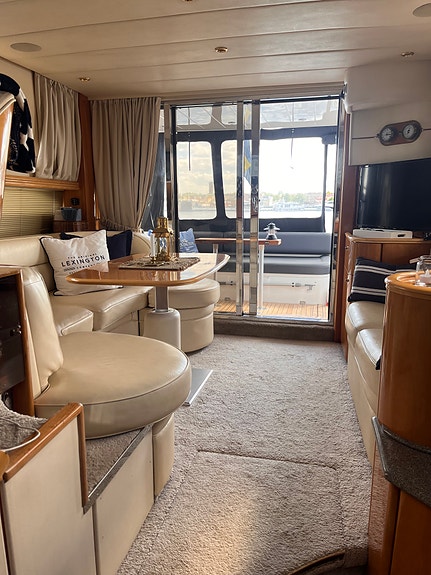 Höstpris! Mycket fin Princess 40 flybridge 3 of 10