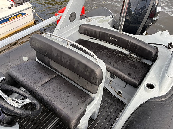Brig Eagle 650, Evinrude 200H.O. / 110 timmar / 80km/h Trailer 6 of 6