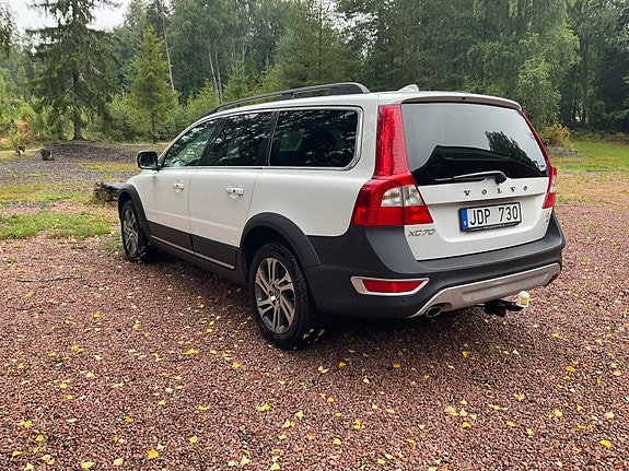 Volvo XC70 3 of 11