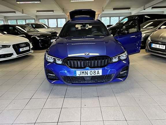 BMW 320d 3 of 16