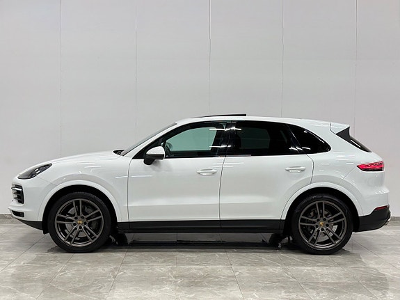 Porsche Cayenne S 9 of 30