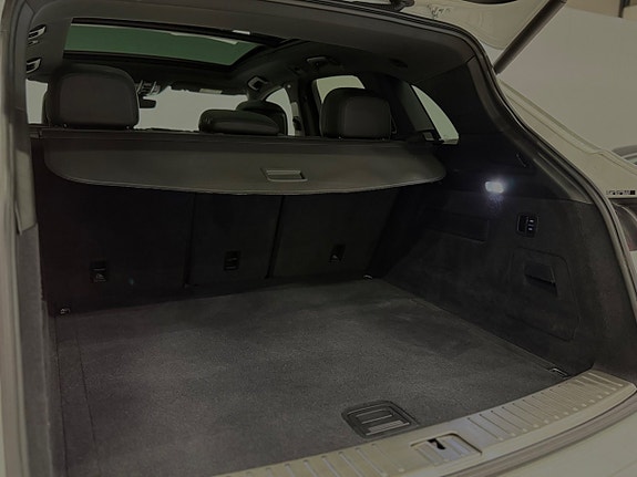 Porsche Cayenne S 25 of 30