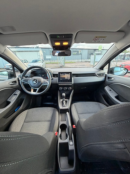 Renault Clio 7 of 10