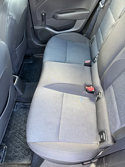 Renault Clio 9 of 10