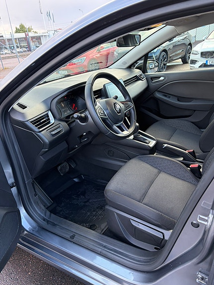 Renault Clio 5 of 10