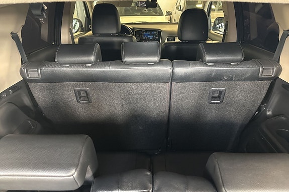 Mitsubishi Outlander 12 of 22