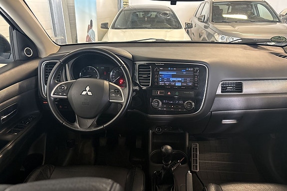 Mitsubishi Outlander 16 of 22