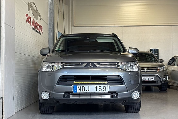 Mitsubishi Outlander 3 of 22