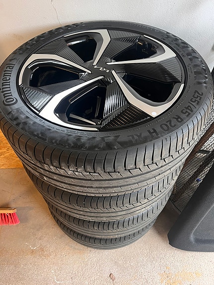 Kia EV6 12 of 12