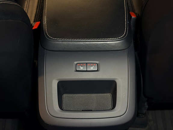 Volvo XC90 25 of 30