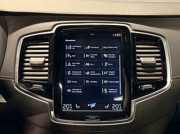 Volvo XC90 22 of 30