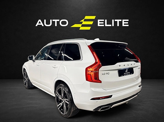 Volvo XC90 3 of 30