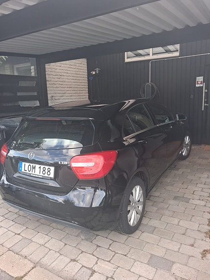 Mercedes-Benz A180 3 of 6