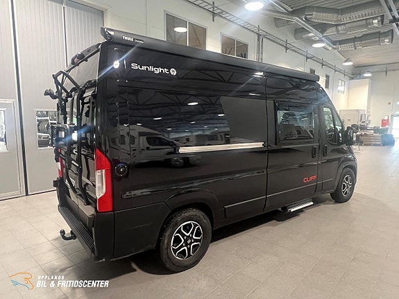 Sunlight Cliff 602 Adventure 6meters / Långbäddar 2 of 10