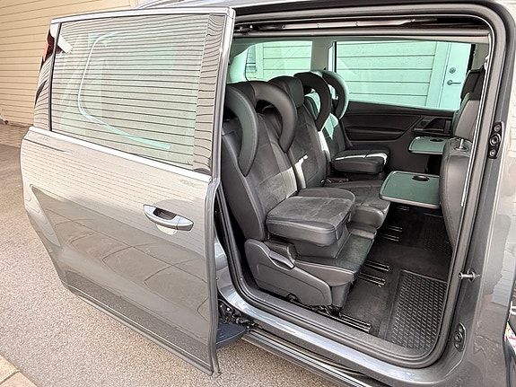 Volkswagen Sharan 8 of 11