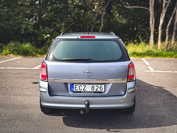 Opel Astra 4 of 14