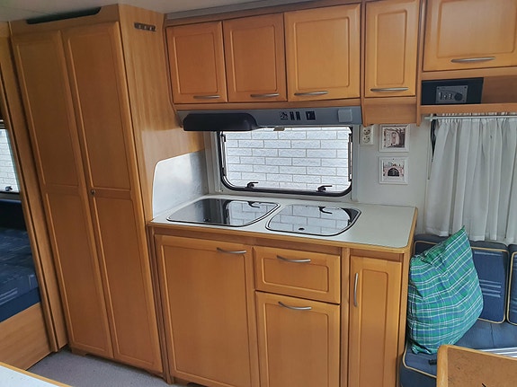 Knaus Azur Royale 560 TL 3 of 6